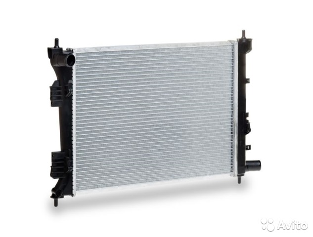 Радиатор охлаждения мт Hyundai Solaris